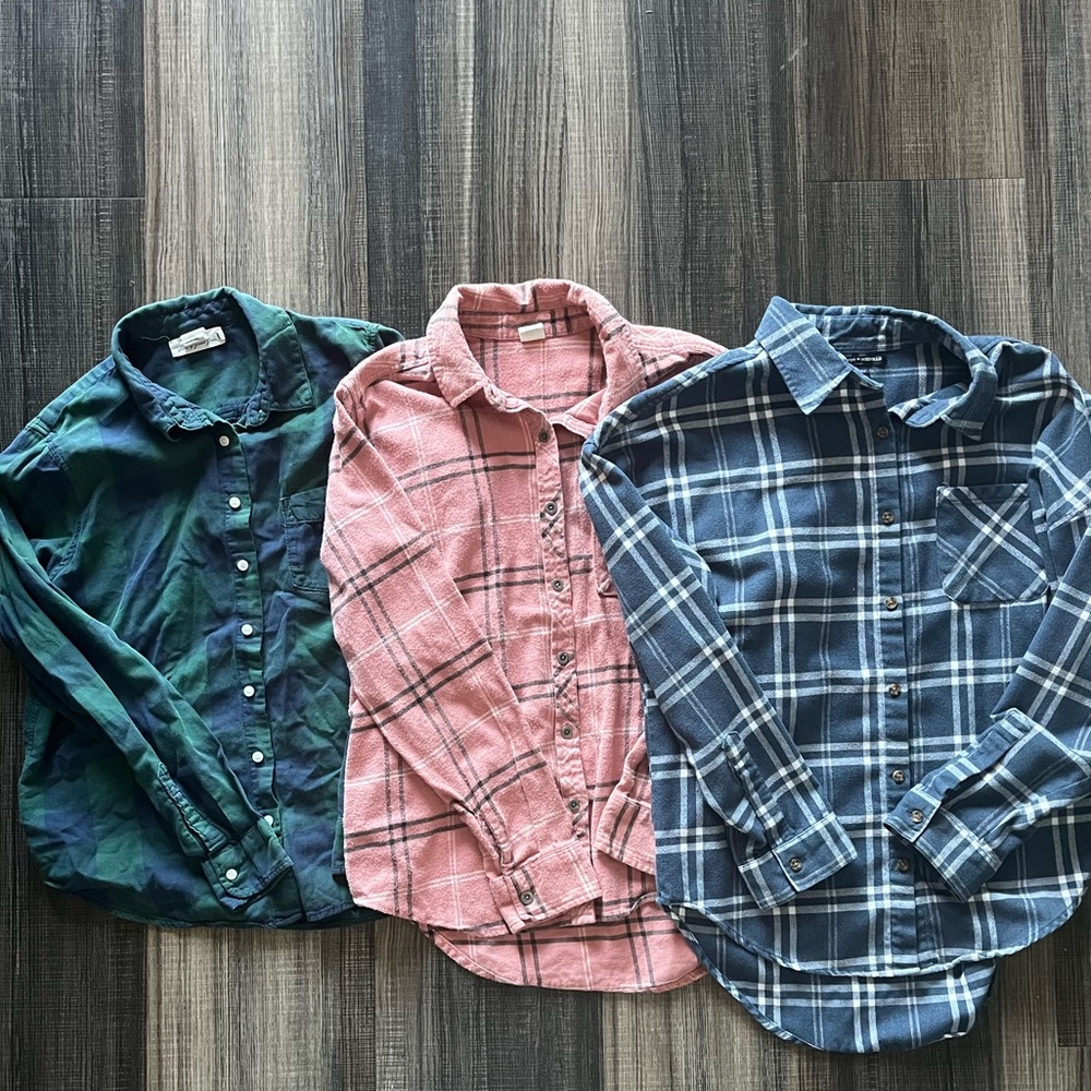 H&M, Me to We, and Brandy Melville Flannel Bundle  - Green, Pink, Blue